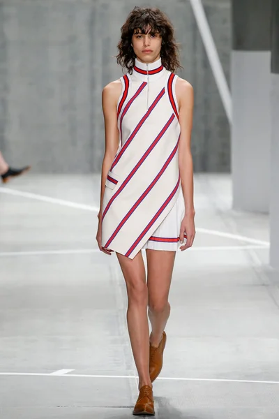 Look 44